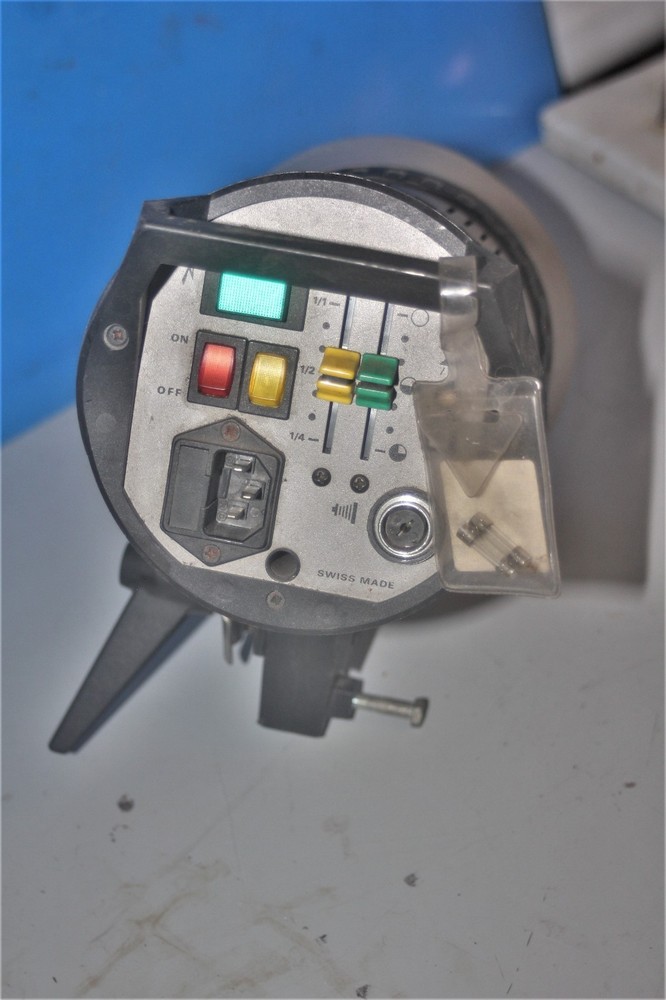 Elinchrom Multi Voltage Flash Unit Style 250