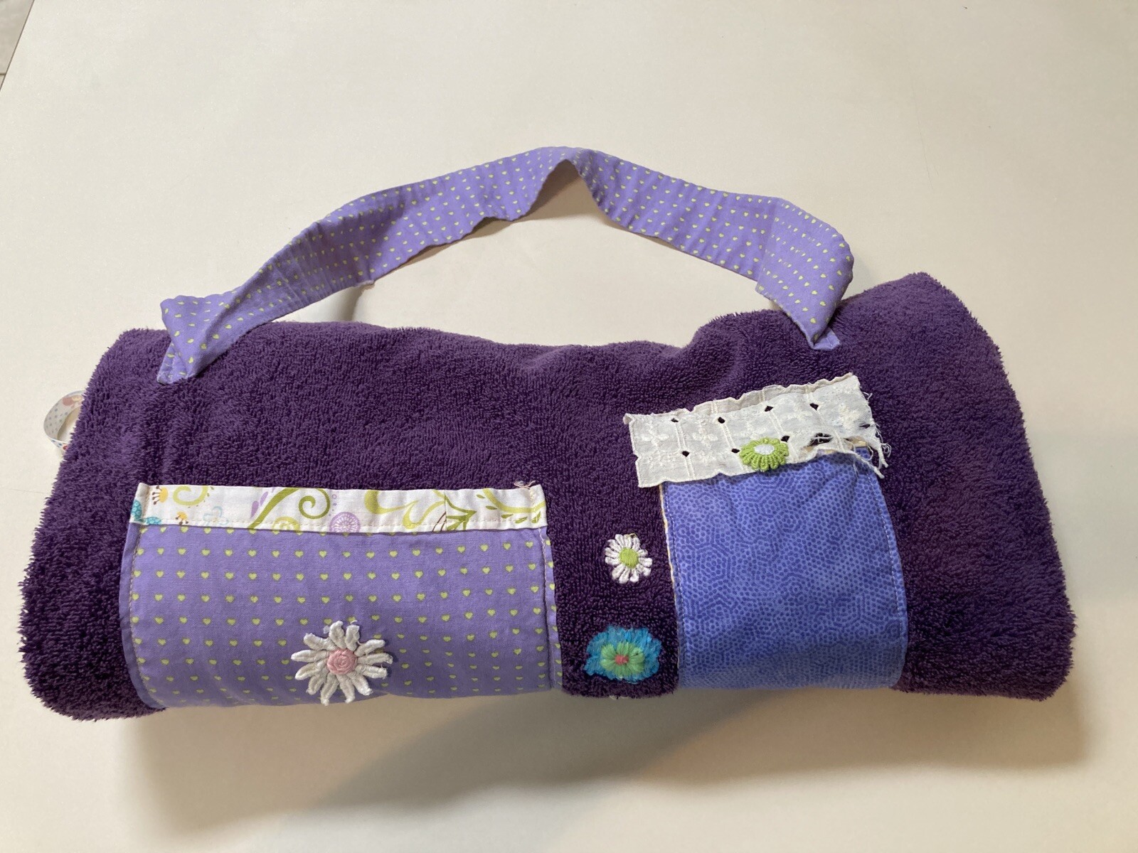 Vintage SPRINGS INDUSTRIES Beach Towel Rollup Floral Embellishment Carry Pocket