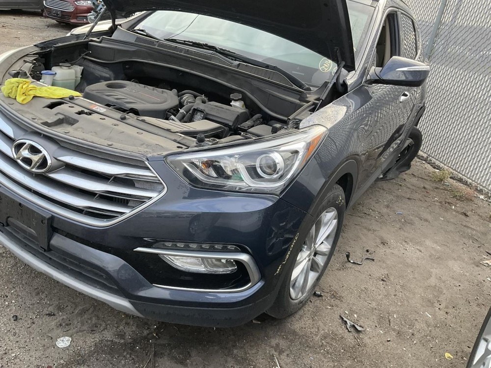 SANTA FE  2018 Camera/Projector 4695726