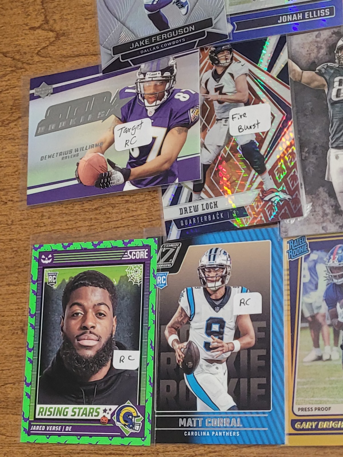 FOOTBALL LOT OF 20 CARDS w/ AUTO, JERSEY, PATCH, SERIAL #d, RC PRIZMS, SP -- #1