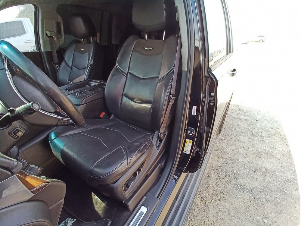 Grill Mounted Front Camera from 2017 Cadillac Escalade 12482515