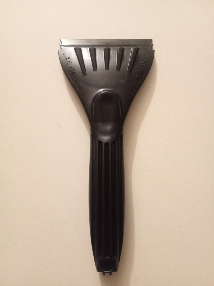 9" Ergonomic Ice Scraper/Chipper For Car Window, Black, Plastic, New.