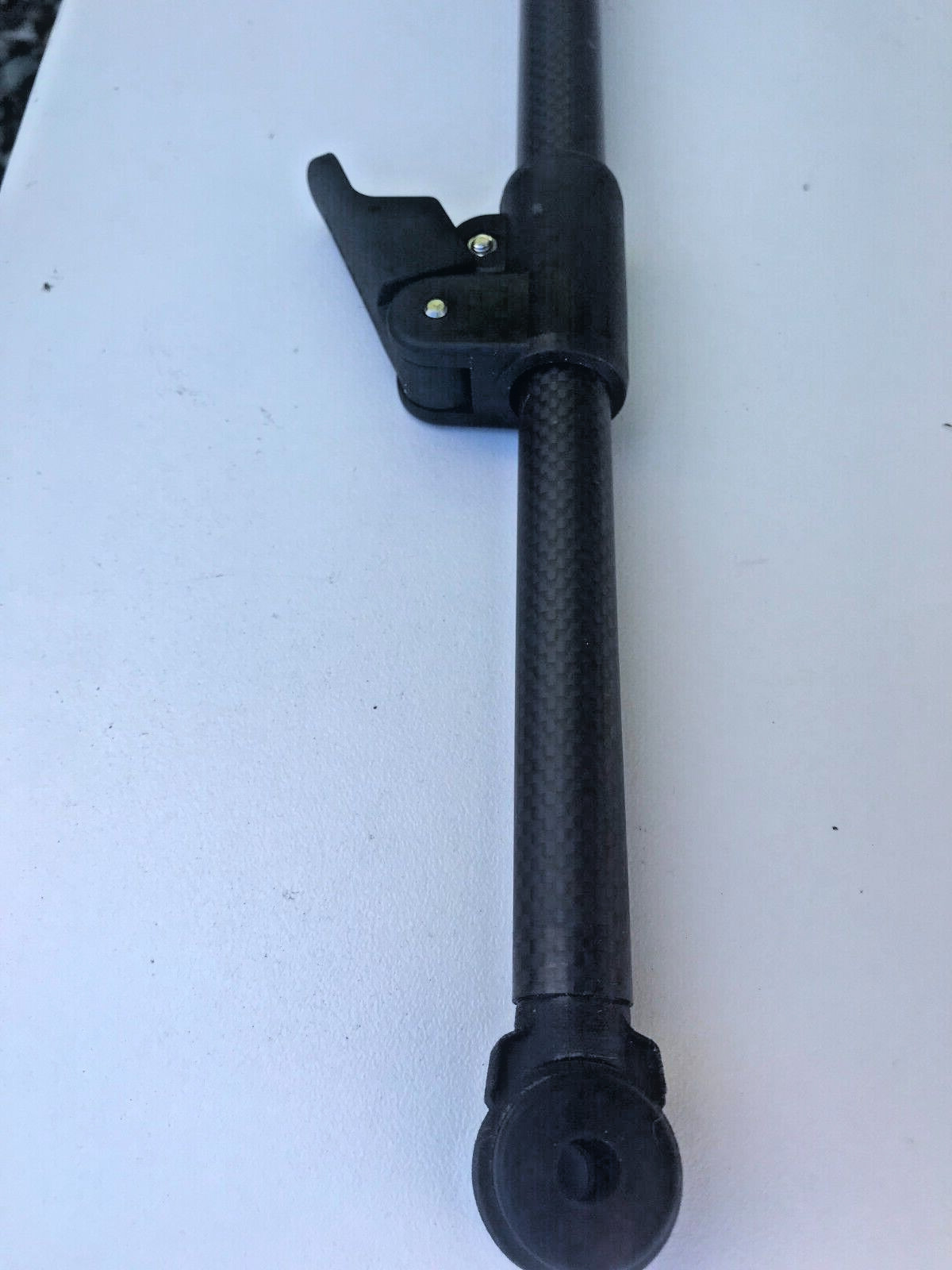 Minelab Monster Replacement Shaft Carbon Fibre with Nylon Clamps