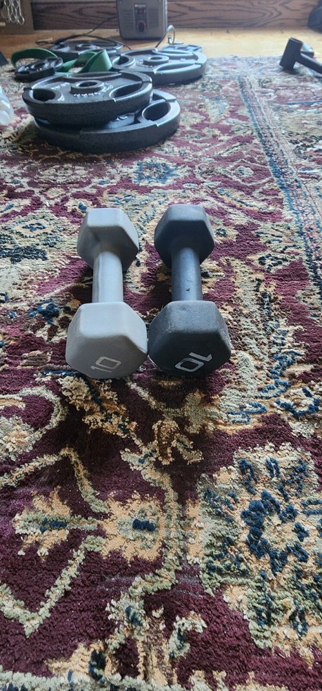 Used Red workout rack +bar+300lb plates