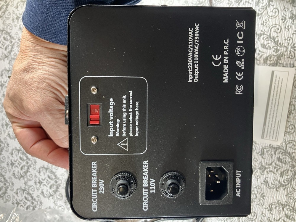 Lvyuan VTUS-1000 Step Up & Down Voltage Transformer