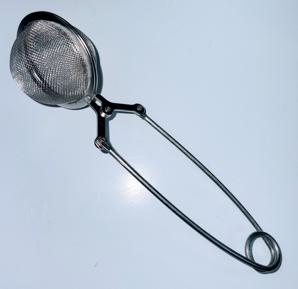 Tea Ball Strainer for Loose Leaf Tea Handled Mesh Snap Ball Tea Infuser
