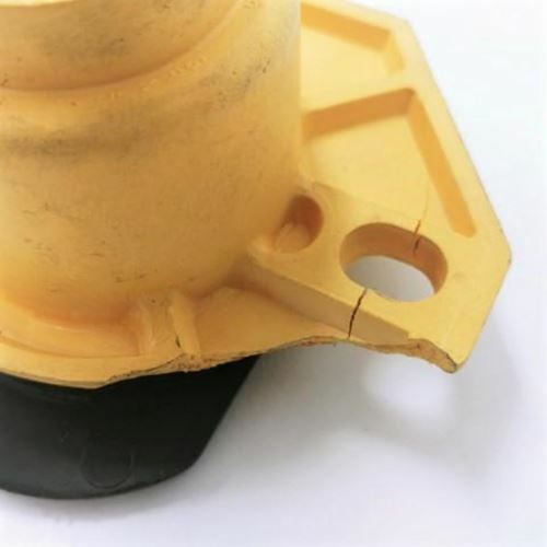 Phillips ISO Socket P/N: PHI16-7422 *Broken Plastic*