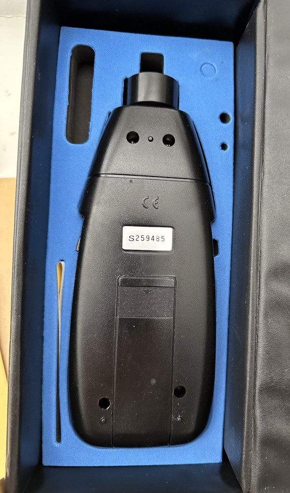 Dt-2234c digital tachometer