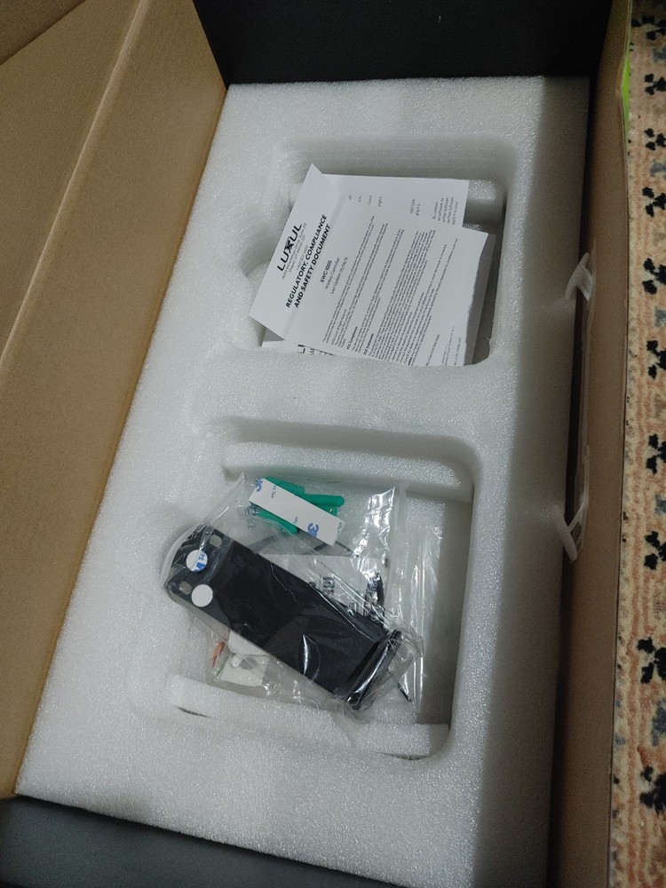 Luxul XWS-1810 Wireless Control System **NO ACCESS POINTS