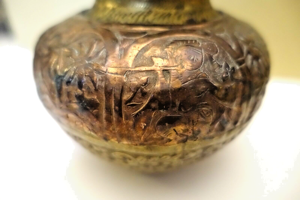 2OD69 -- MIDDLE EASTERN COPPER & BRASS REPOUSSE BOWL JAR 5" HIGH handmade