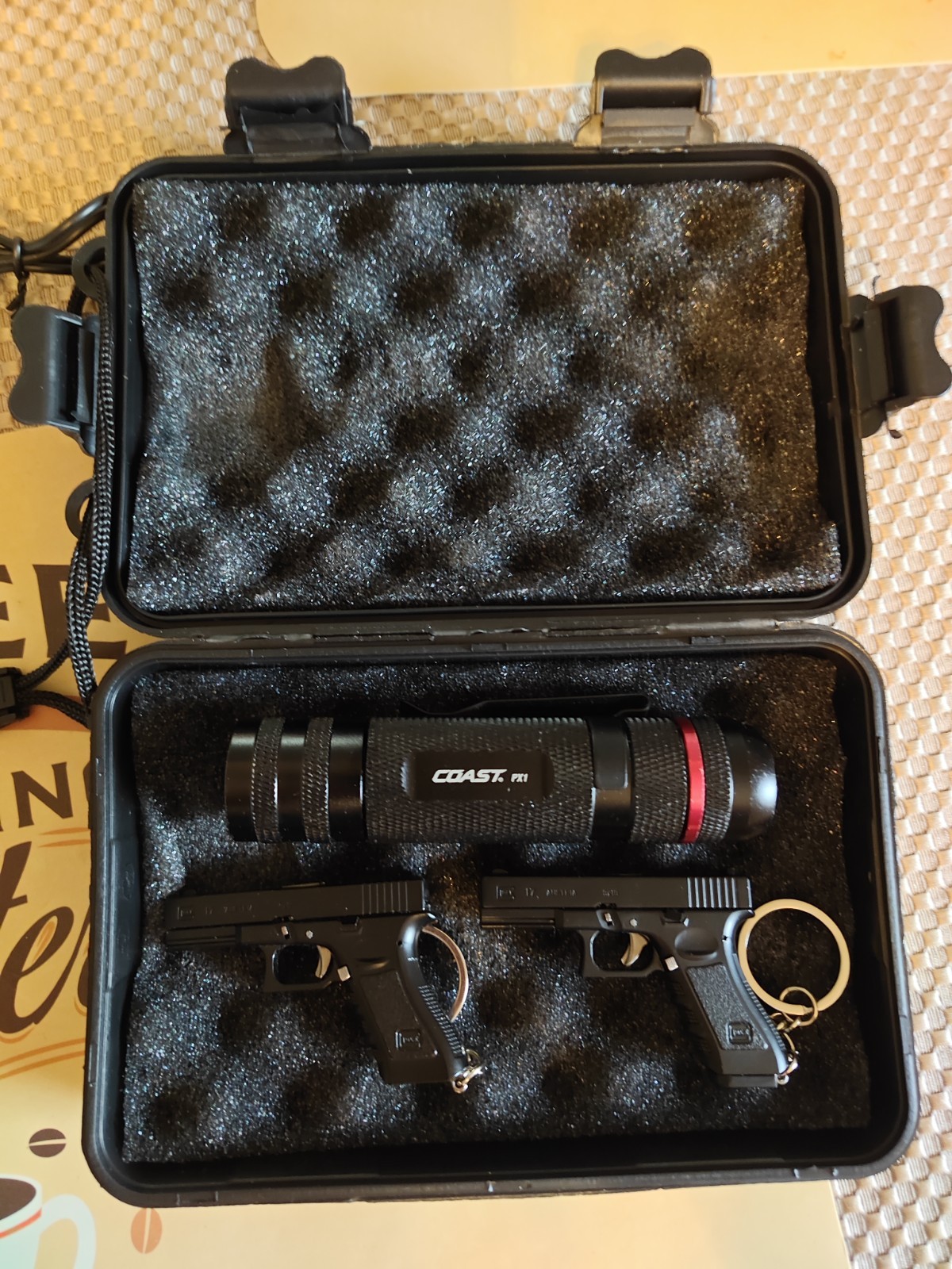 2 GL0CK 17  Mini Firearm Gun Pistol KEYCHAIN & Coast Flashlight, Includes Case