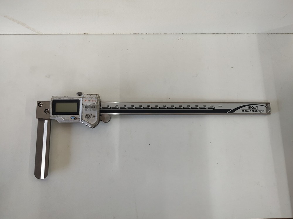 Mitutoyo Inside Knife Edge Digital Calipers 200mm