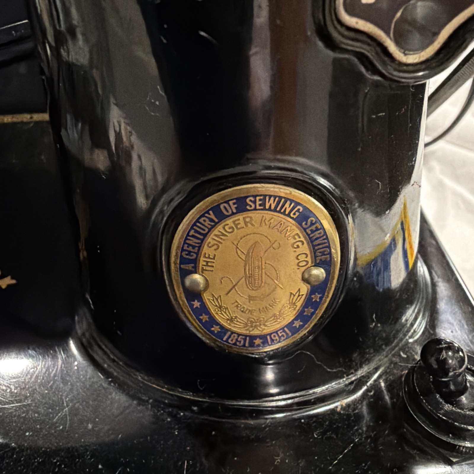 Vintage Singer Featherweight 221-1 Sewing Machine w/ Case, Pedal & Accessories