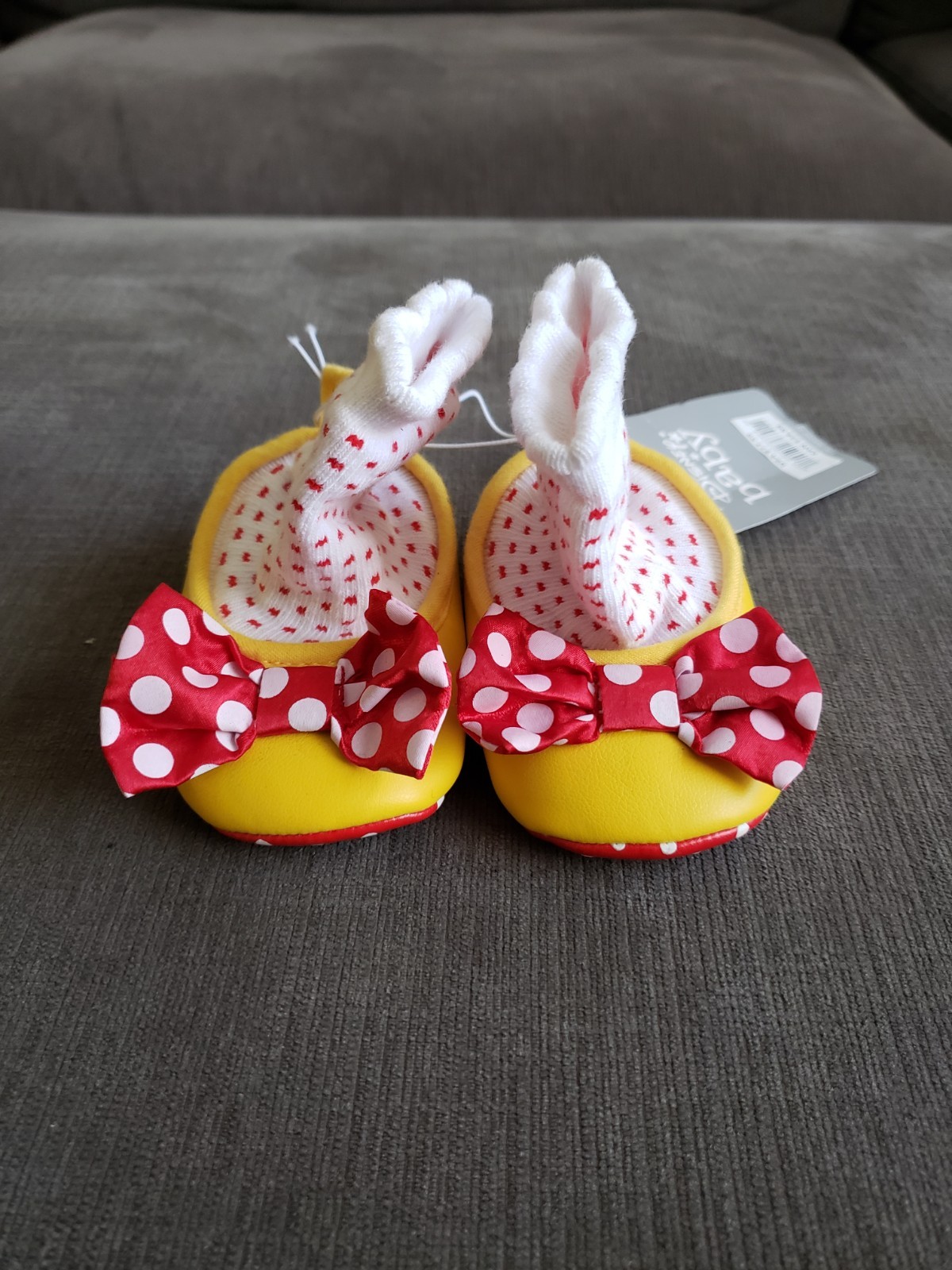 RARE - Disney Baby Minnie Mouse Costume Booties Yellow Red Polka Dot Bow 6-12...