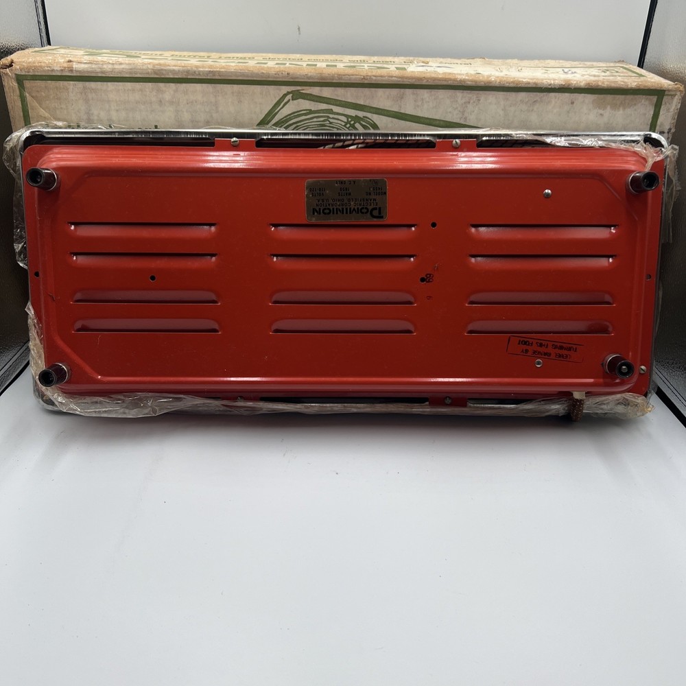 Mint 1966 Dominion Model 1455 Double Element Buffet Range