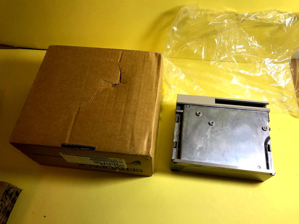 Yaskawa SERVOPACK SGDA-01AS Amplifier Controller NEW