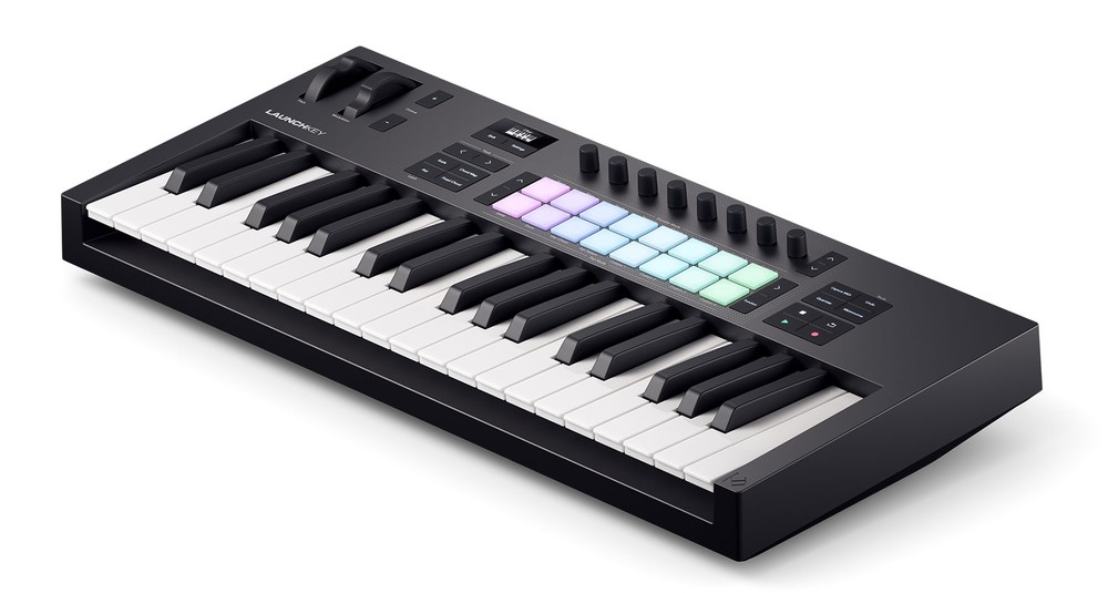 Novation LAUNCHKEY 37 MK4 37-Key USB MIDI Ableton Keyboard Controller+Microphone