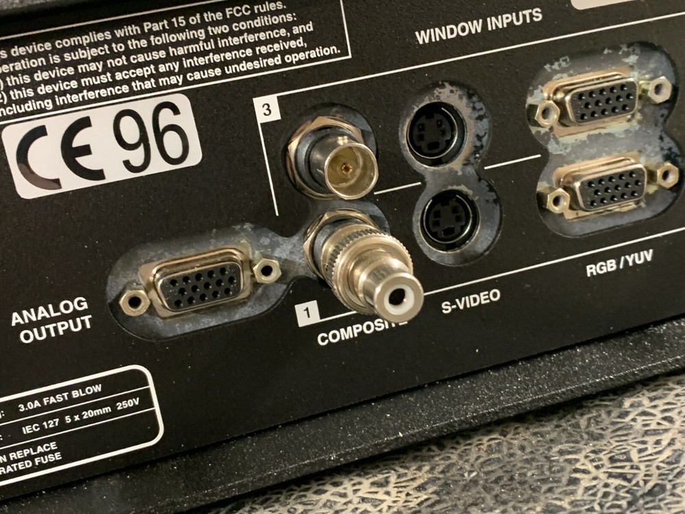 RGB Spectrum Quadview Plus QV100 4/0 - Powers Up