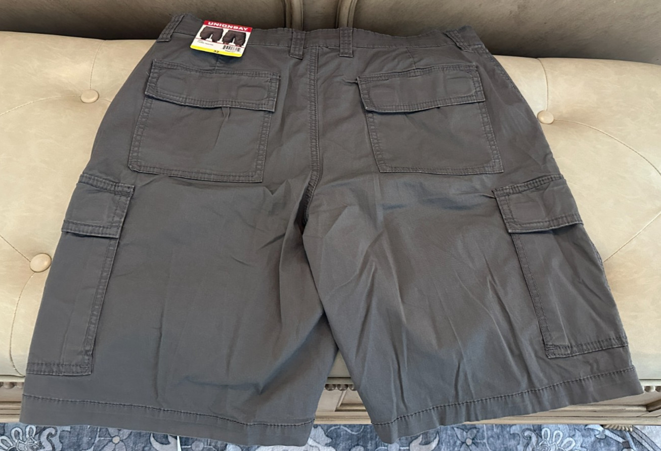 UNIONBAY Men's Cargo Shorts - Size 32 - Gray