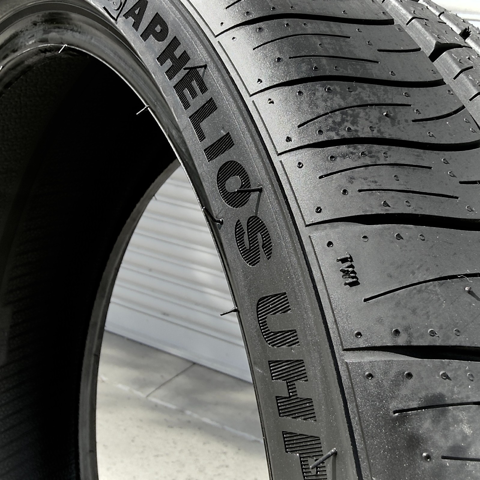 4 Barkley Aphelios UHP 235/40R19 96W XL All Season Tire