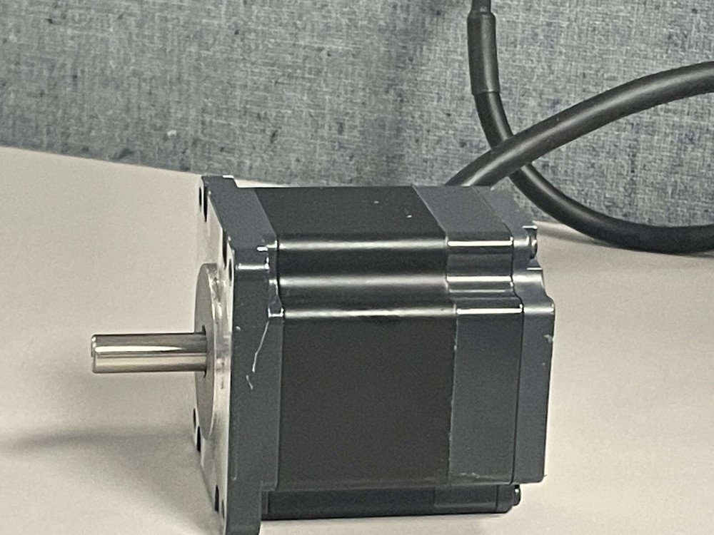 Vexta ASM66AK DC 0.98V - 2.5A Stepper Motor - Used