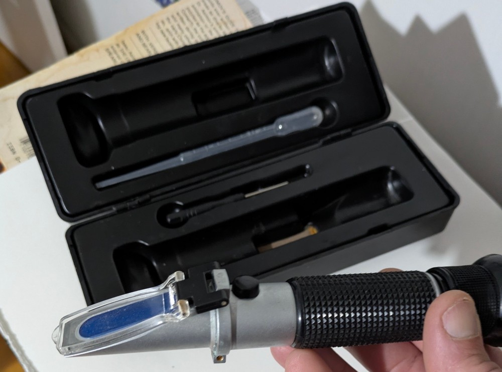 Hand Held Refractometer