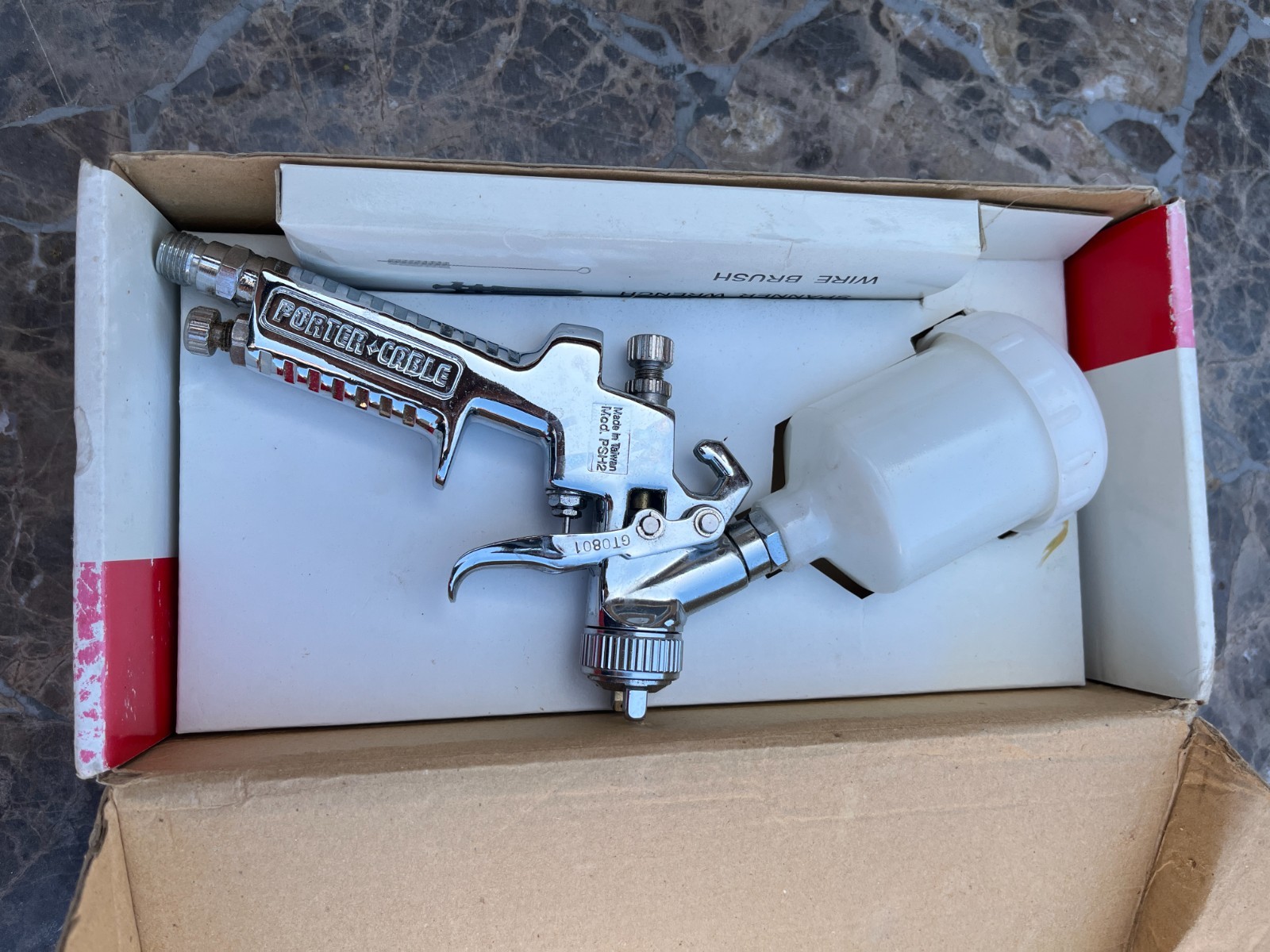 New Porter Cable Gravity Feed Detail Spray Gun 4.5 Ounce Cup - PSH2