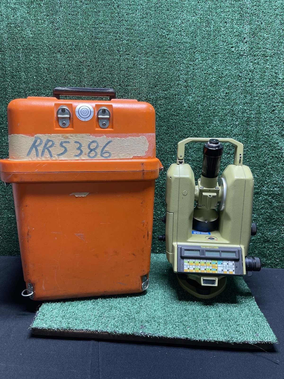 Leica Wild Heerburg T3000 Theomat Theodolite /Sun Filter. W/Case&Key No Battery.