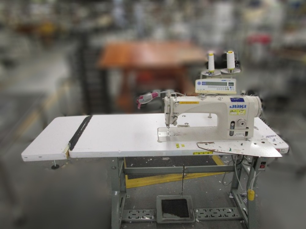 Juki DDL-9000B-SS Single-Needle Lockstitch Sewing Machine