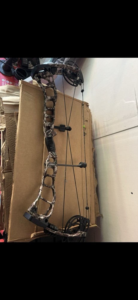 Prime Ritual 30 Compound Bow