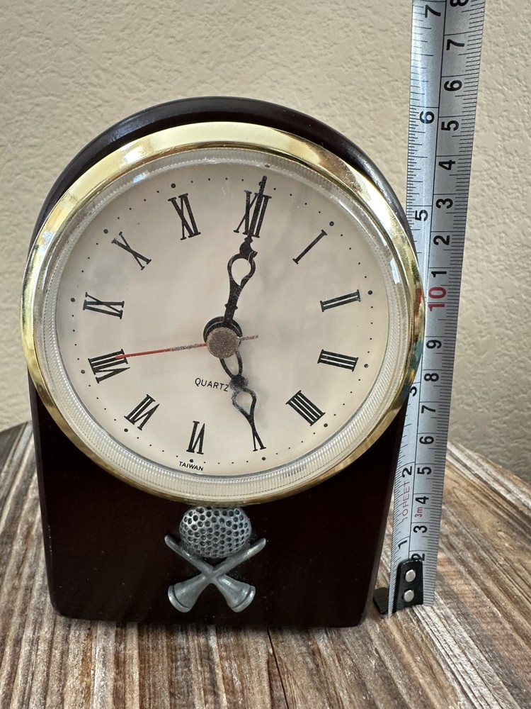 Golf Golfing Tees Theme Quartz Table Desk Clock