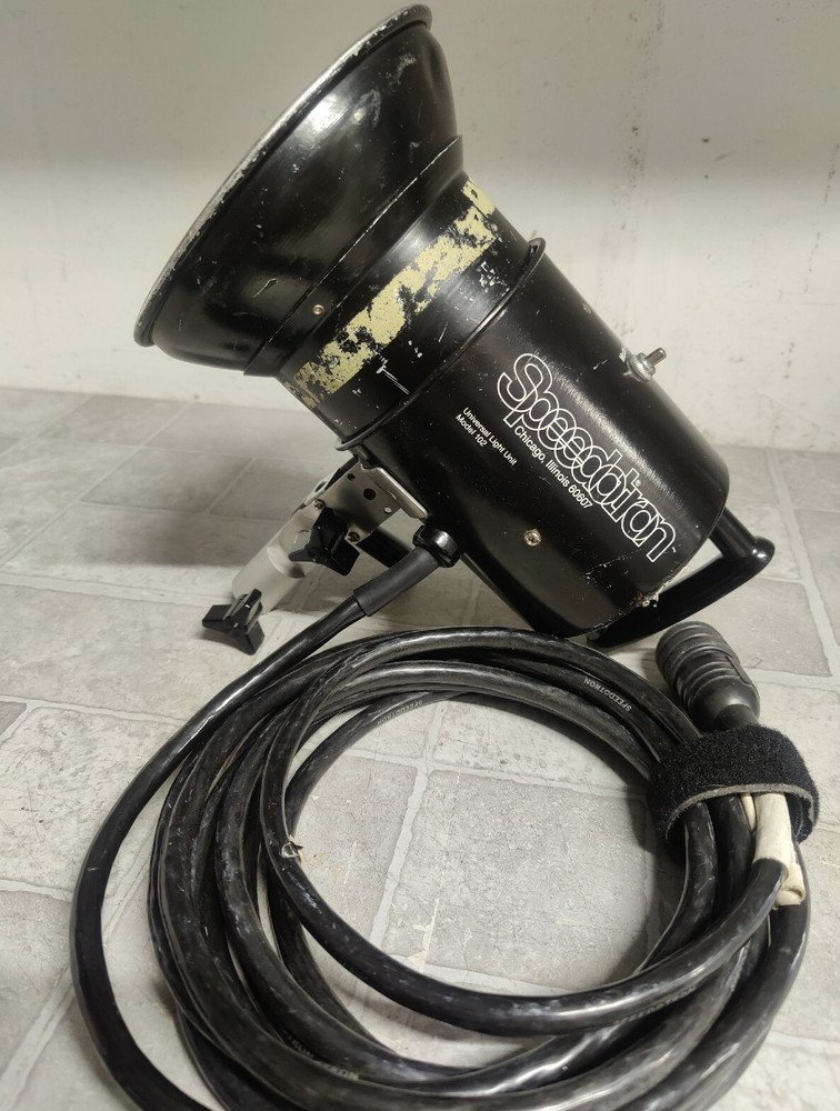 Speedotron Universal Light Head Unit Model 102 BULB NOT WORKING
