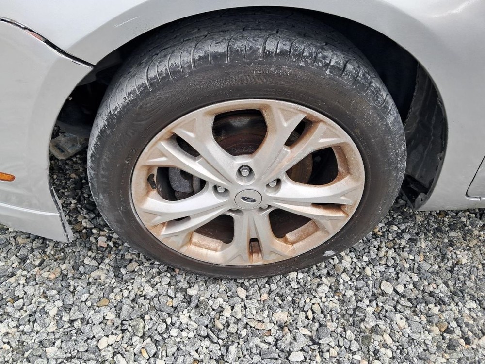 FUSION 2012 Glove Box 4815711