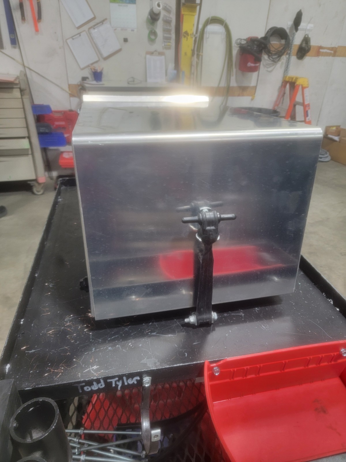 semi battery box 2025 freightliner CASCADIA Holds 3