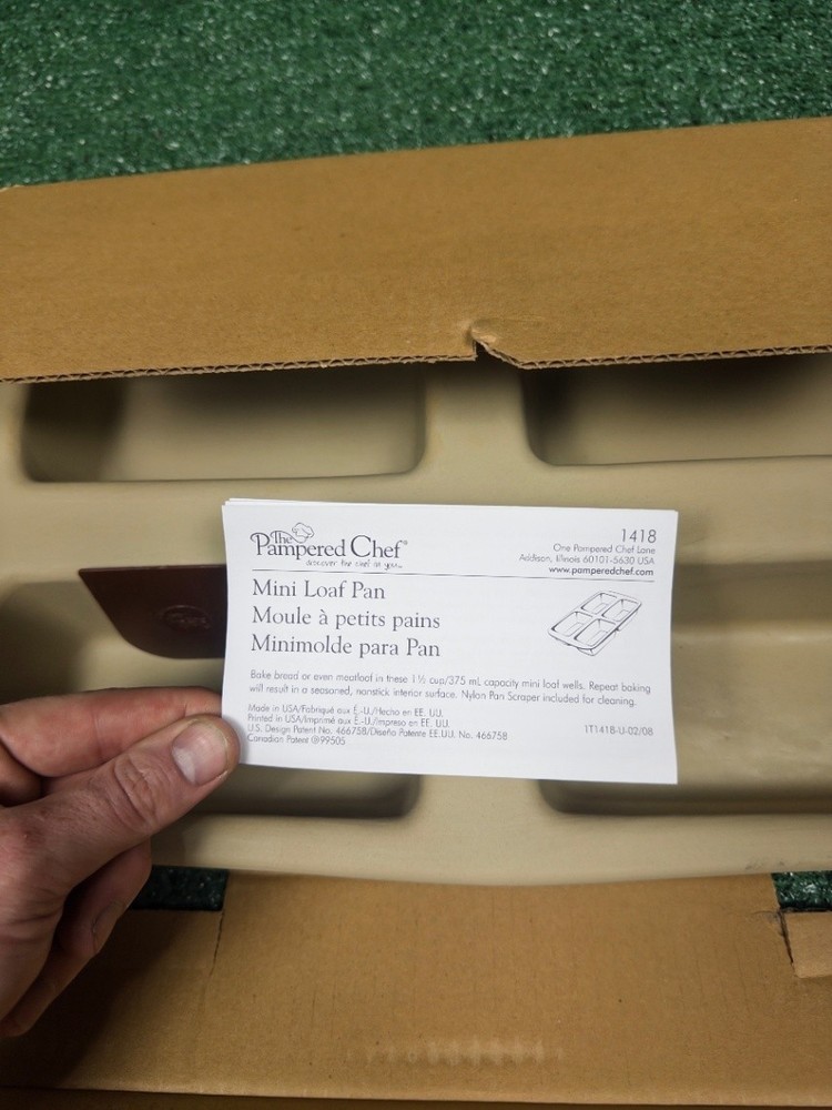 Pampered Chef Stoneware Mini Loaf Pan (1418) New Open Box