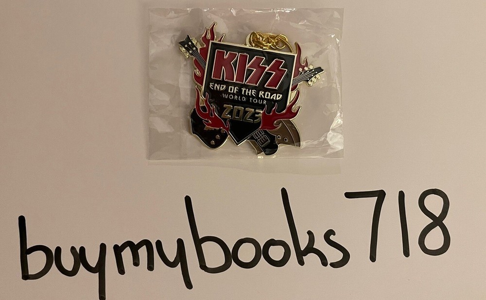 OFFICIAL KISS END OF THE ROAD EOTR 2023 TOUR KEYCHAIN SEALED NEW SOLD OUT!