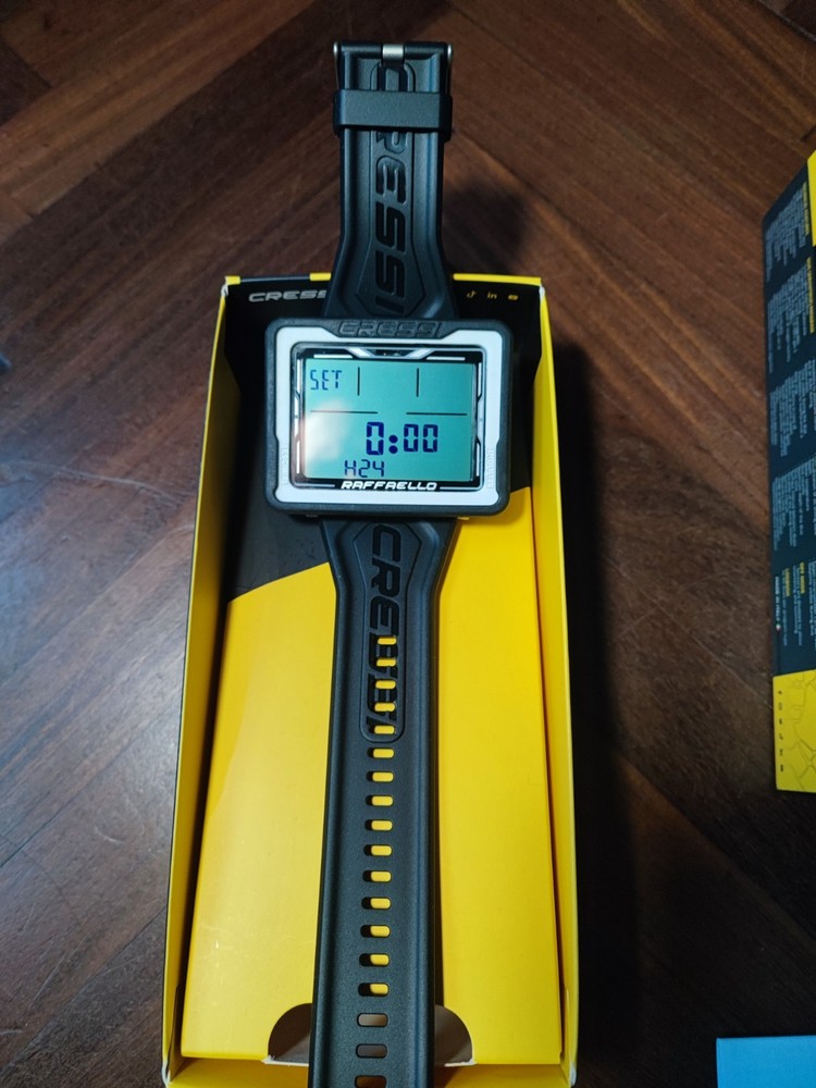 CRESSI Raphael - Unisex Diving Computer with Large Rectangular Screen...