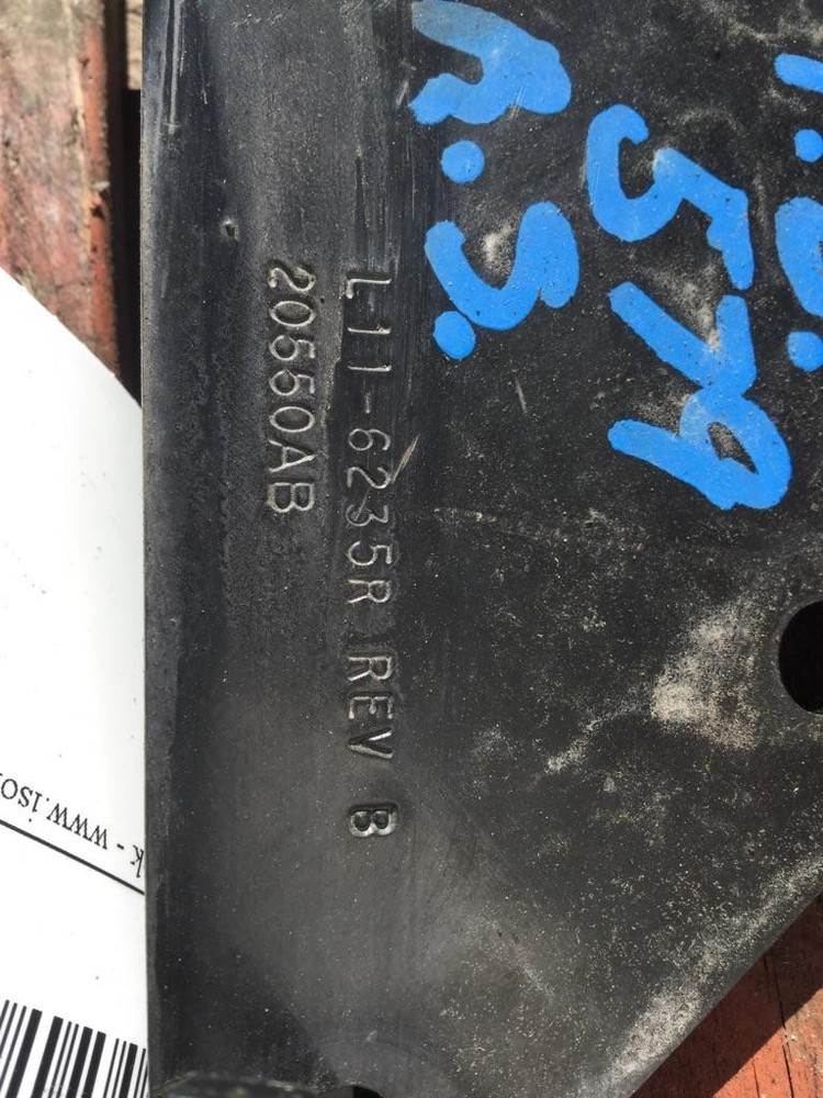 For 2016 PETERBILT 579 FENDER BRACKET Right , WA