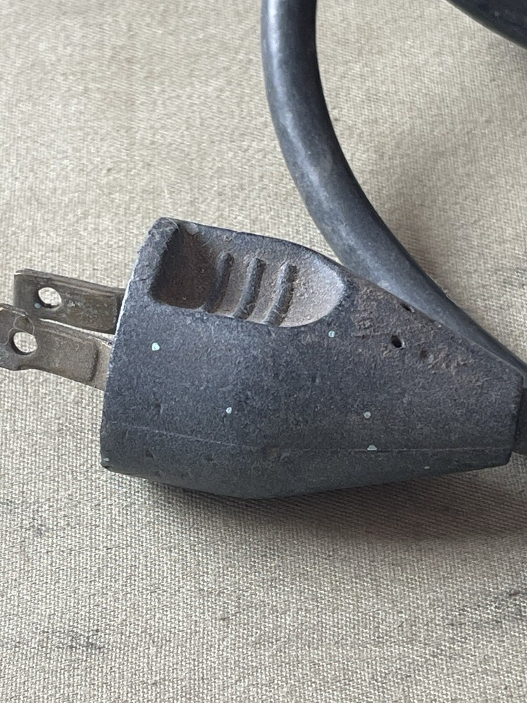 DEWALT DW106 VSR Corded 3/8" Keyless Chuck Variable Speed Reversible Drill