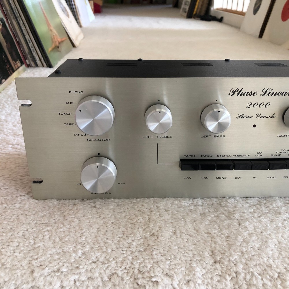PHASE LINEAR 2000 STEREO CONSOLE / PREAMPLIFIER