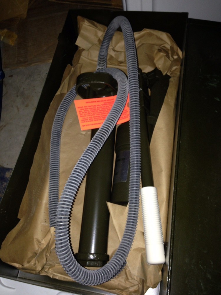 Tank Track Puller And Pump