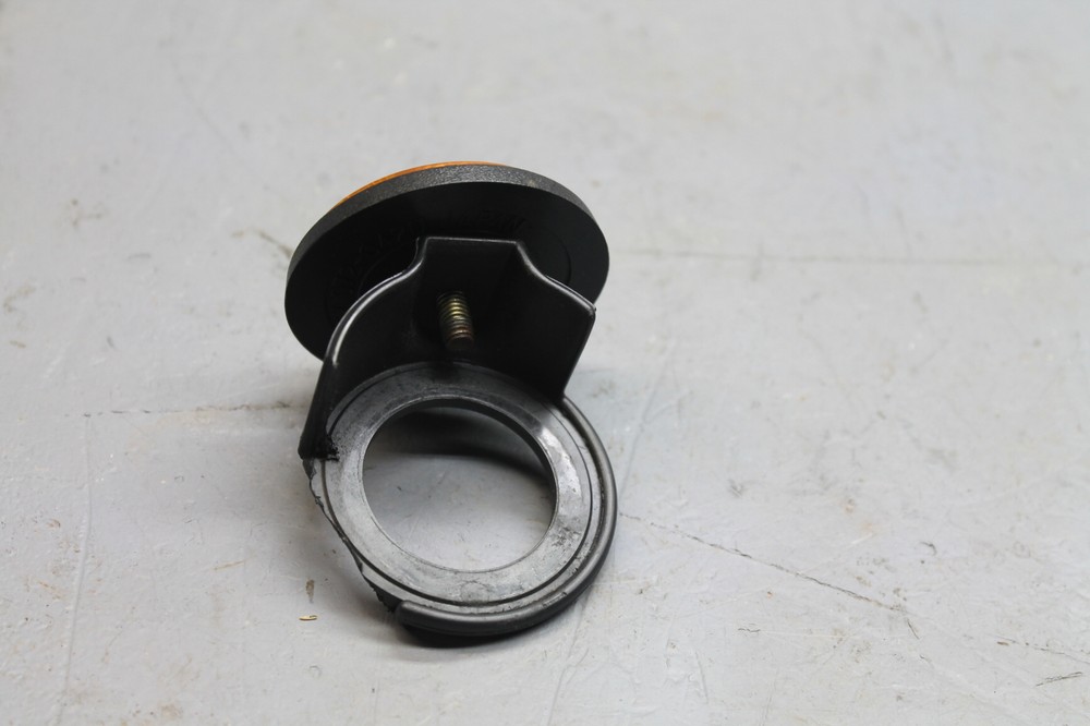 1982 SUZUKI GS300L REFLECTOR GARNISH MARKER
