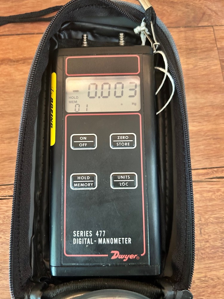 Dwyer 477 - 2 - FM Handheld Digital Manometer