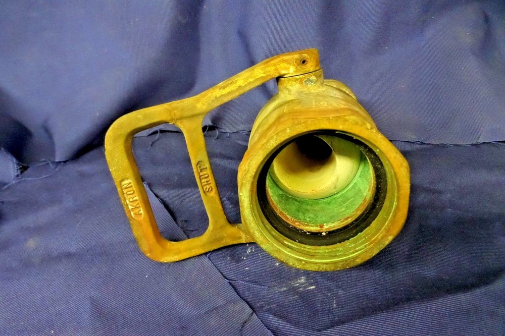 FOG NOZZLE 2 1/2 BRONZE