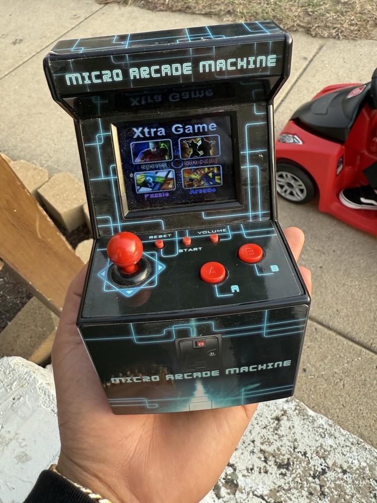 Mini Micro Arcade Machine