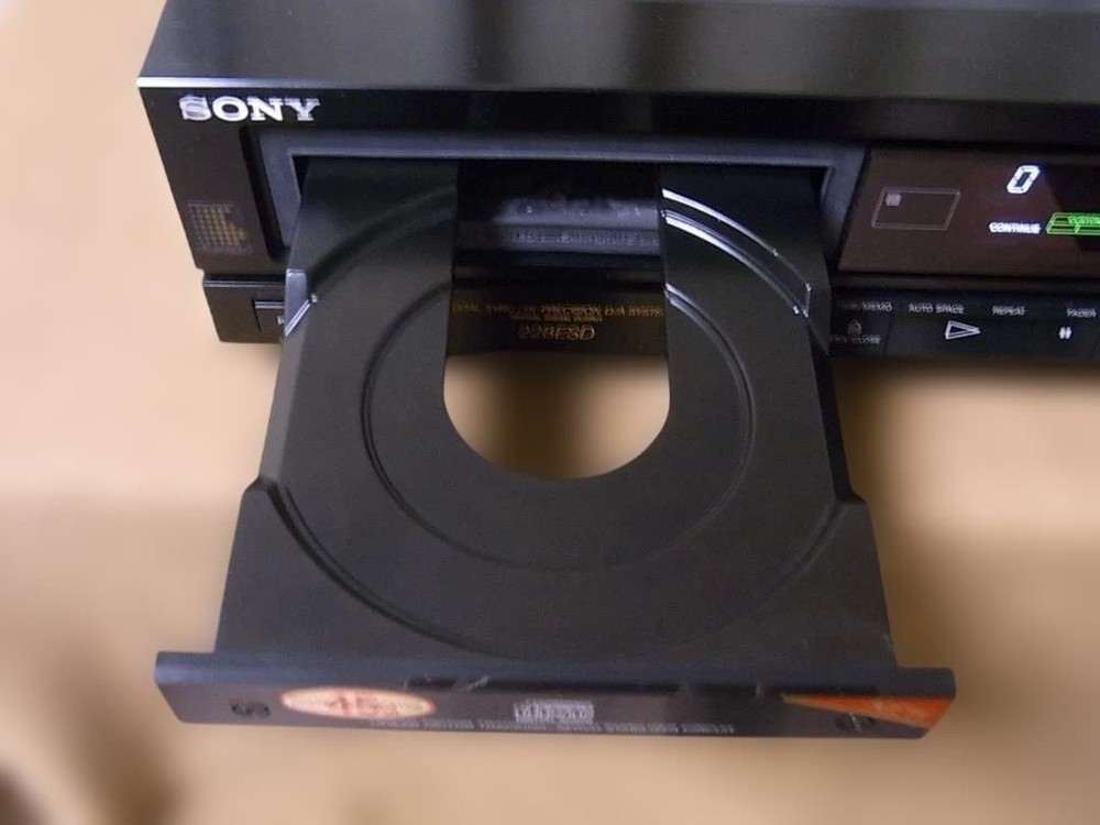 SONY CDP-228ESD CD Compact Disc Player Maintenance completed Tested