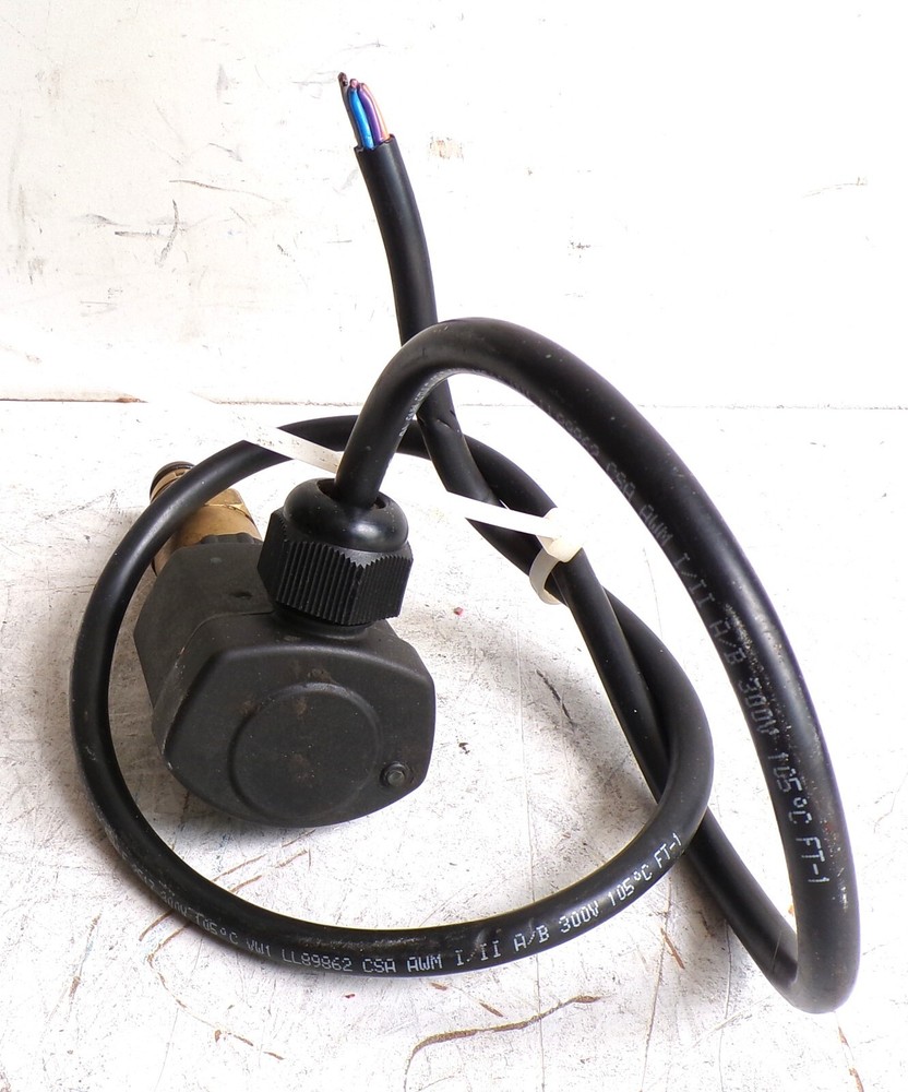 BITZER DELTA-P# 34731711 Compressor Oil Pressure Differential Switch / CCC2