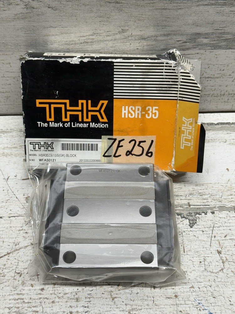 THK Linear Block HSR35CB1SS New
