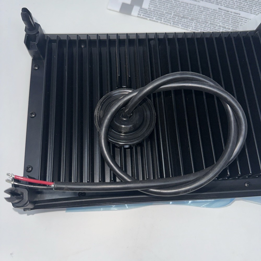 WHELEN SINGLE PANEL, COMBINATION FLOOD/SPOT, BLACK FLANGE - PCPSM1B
