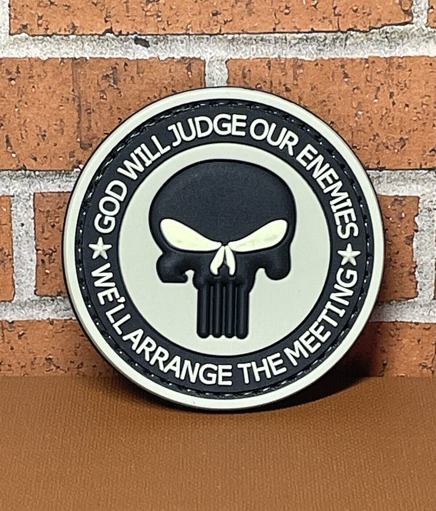 PVC Tactical Morale Patch - Punisher Skull Patch - Eyes Glow Gun Patch
